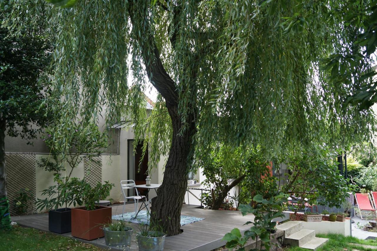 Maison Du Saule Hotel Fontenay-sous-Bois Bagian luar foto