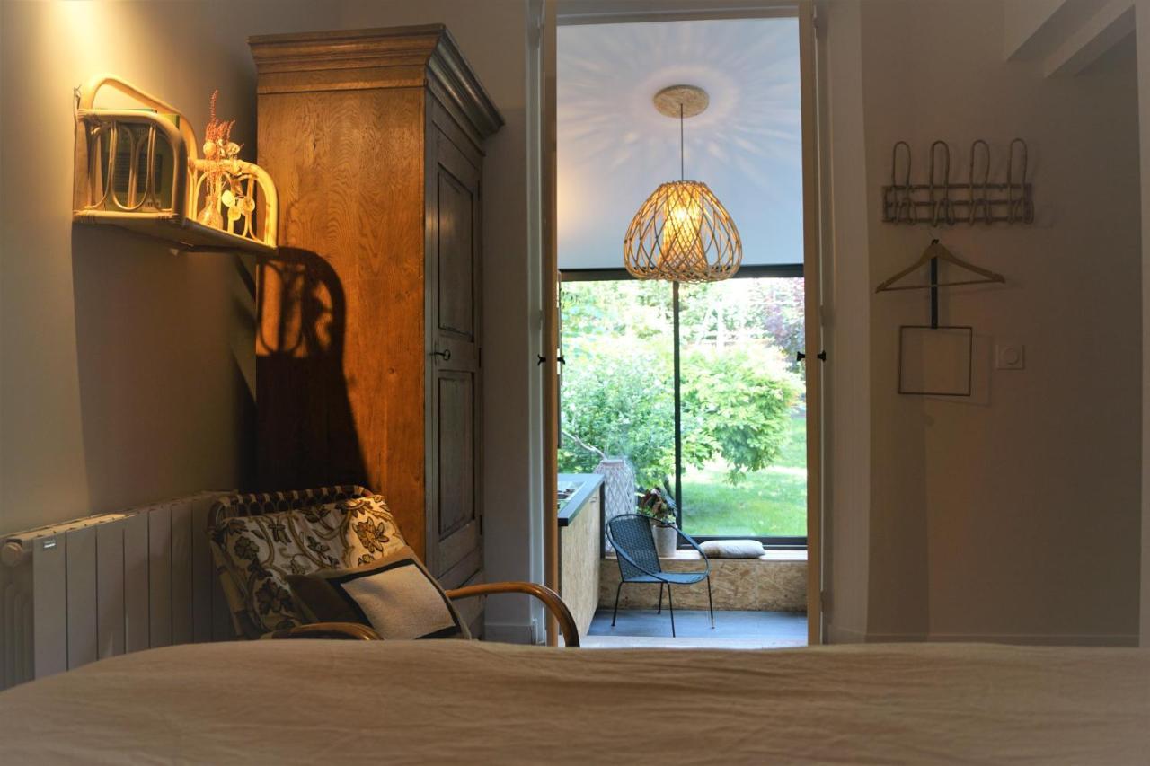 Maison Du Saule Hotel Fontenay-sous-Bois Bagian luar foto